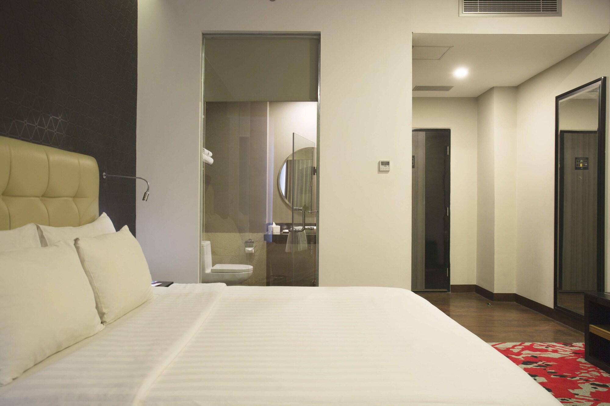 Liberty Hotel Thamrin Jakarta Buitenkant foto
