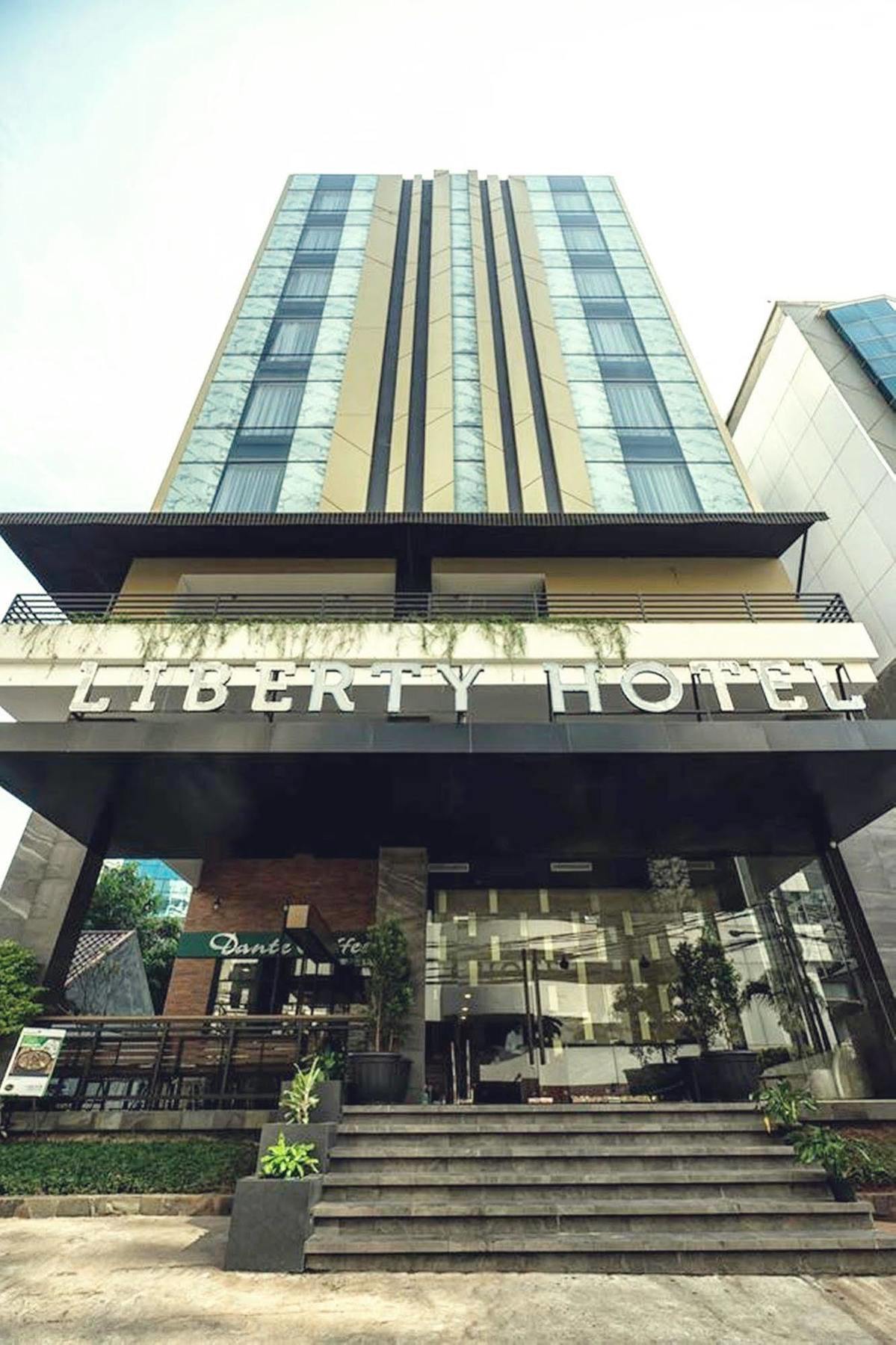 Liberty Hotel Thamrin Jakarta Buitenkant foto