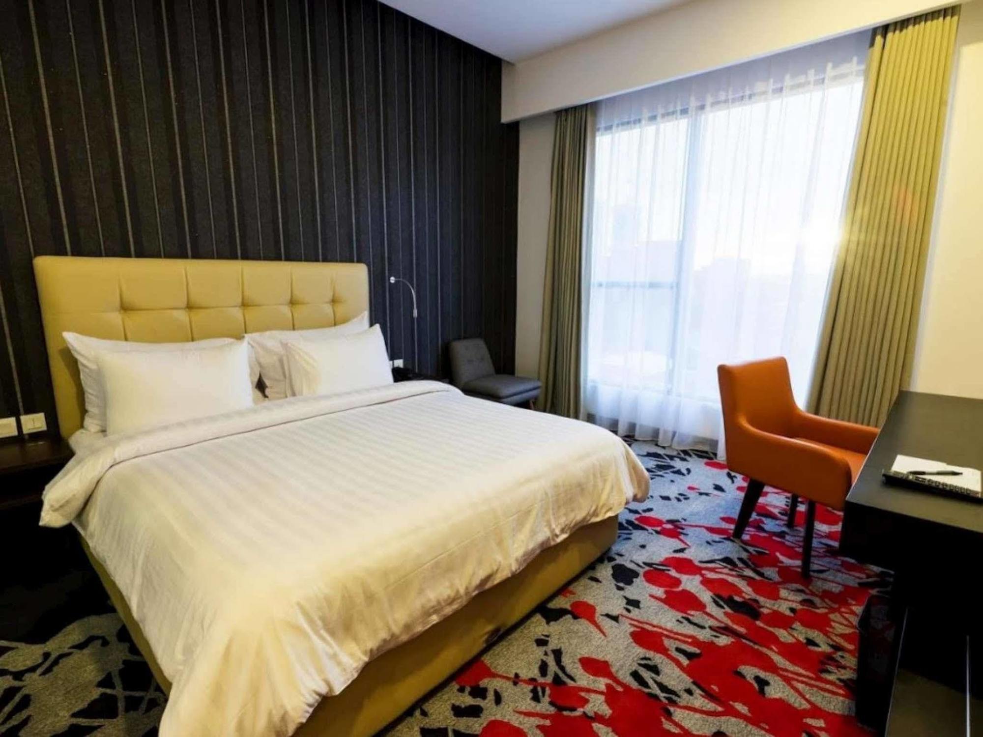 Liberty Hotel Thamrin Jakarta Buitenkant foto